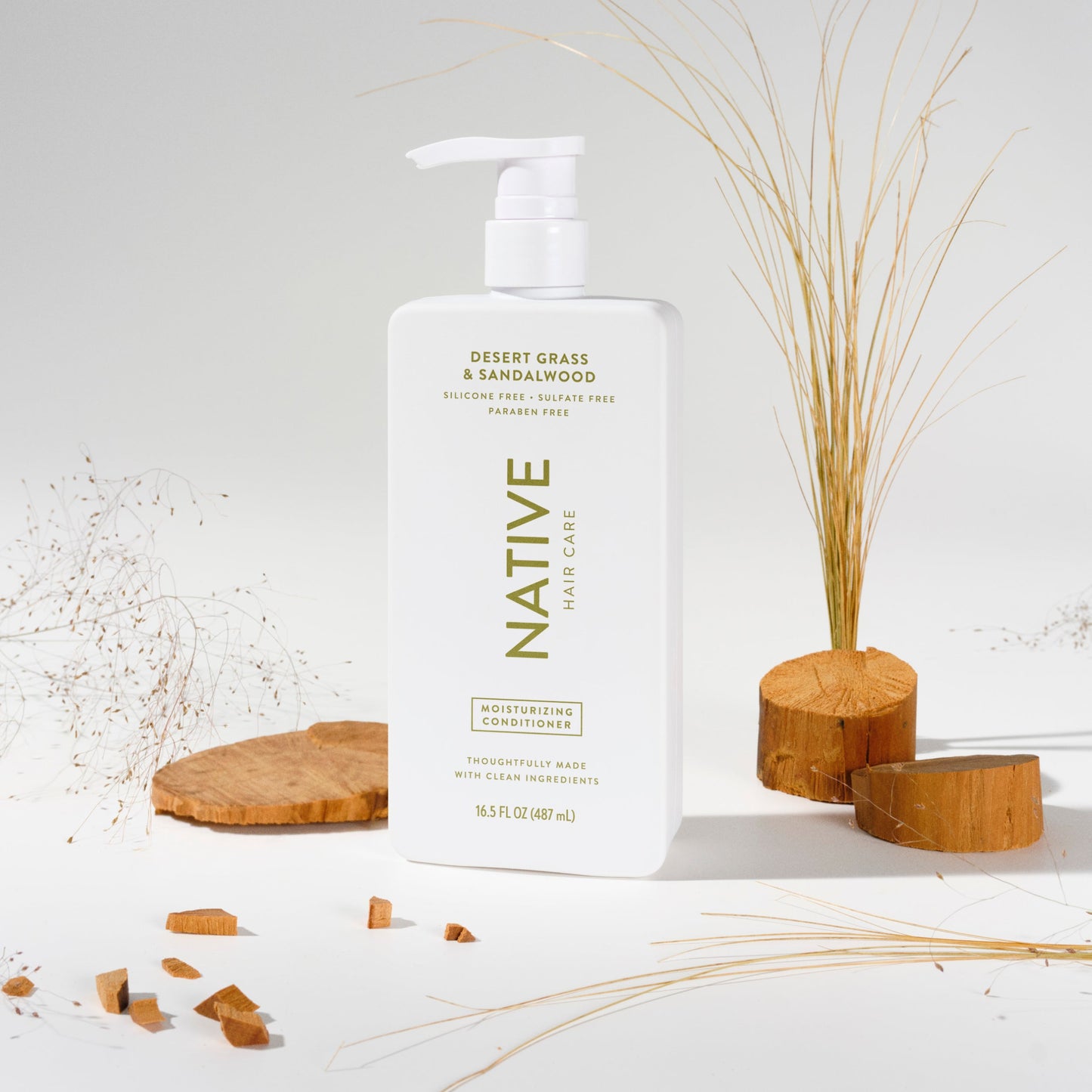 Moisturizing Conditioner Desert Grass and Sandalwood Classic 16.5oz Daily Care